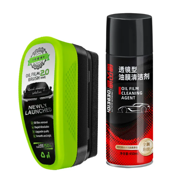 Nettoyant film gras pour vitres de voiture